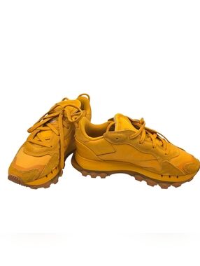 Cardi B Reebok Club C Bright Ochre Size 8.5 Womens Shoes Sneakers
